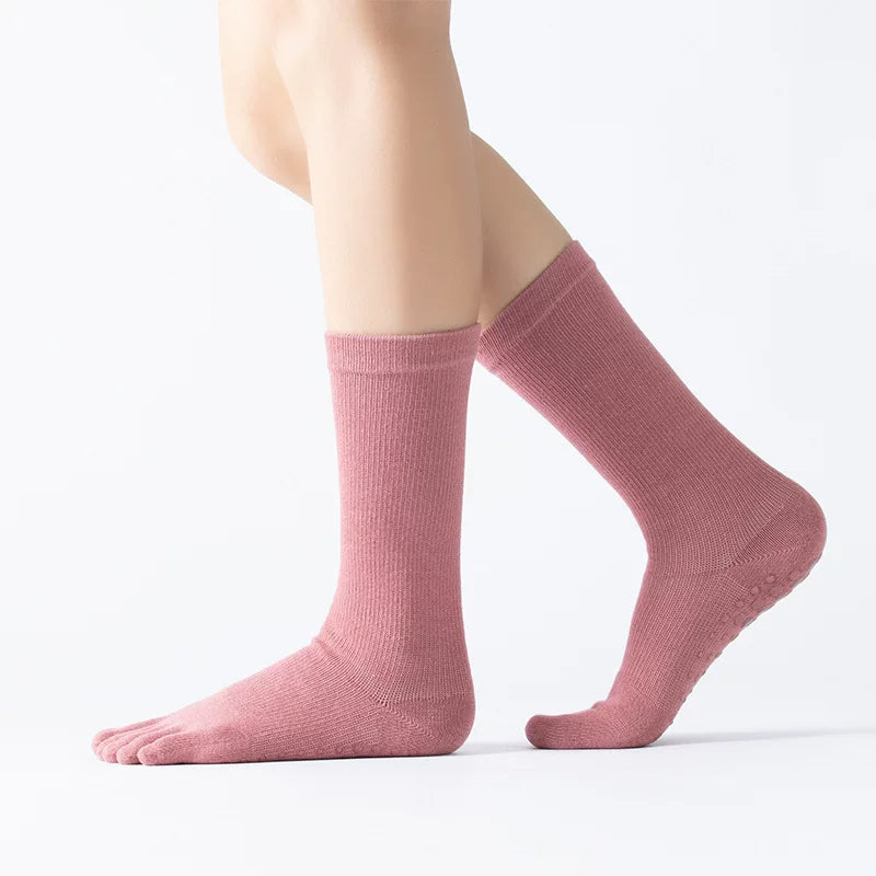 Dcxecsx | Women’s Mid-Calf Five-Toe Yoga Socks with Grip, Split-Toe Non-Slip Socks for Pilates and Indoor Movement 2026