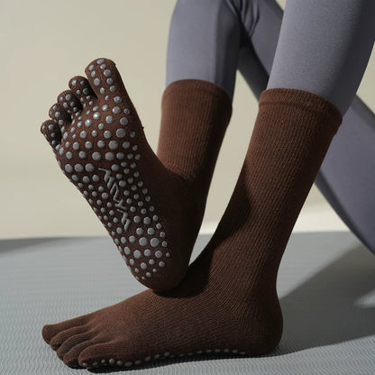 Dcxecsx | Women’s Mid-Calf Five-Toe Yoga Socks with Grip, Split-Toe Non-Slip Socks for Pilates and Indoor Movement 2026