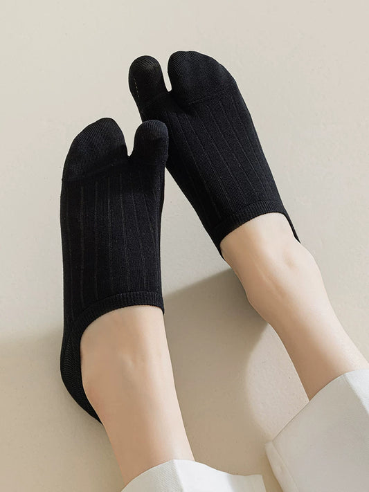 Dcxecsx | Women’s Invisible Boat Socks with Shallow Mouth Split Toe Design, Silicone Non-Slip Heel and Pure Cotton Thin Summer Construction