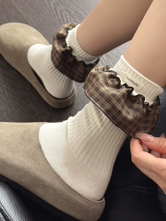 Dcxecsx | Women’s Mid-Calf Cotton Pile Socks with Plaid Pattern, Smoke Gray and Off-White Tones for Autumn and Winter Wear