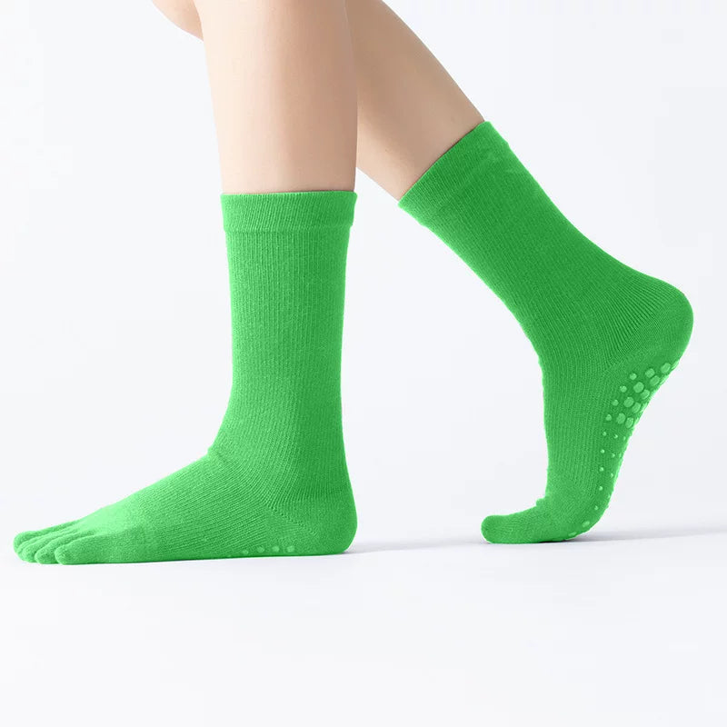 Dcxecsx | Women’s Mid-Calf Five-Toe Yoga Socks with Grip, Split-Toe Non-Slip Socks for Pilates and Indoor Movement 2026