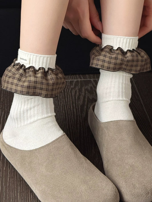 Dcxecsx | Women’s Mid-Calf Cotton Pile Socks with Plaid Pattern, Smoke Gray and Off-White Tones for Autumn and Winter Wear